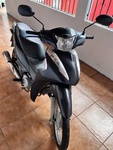 Vende-se Honda biz 110i, 21/21, selada e quitada