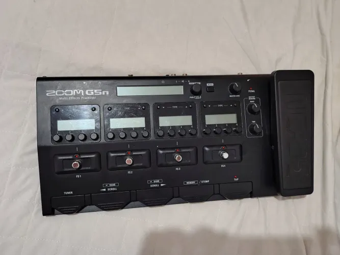 Pedaleira Zoom G5n