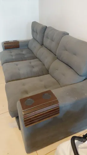 Sofá retrátil e reclinável cinza de 2m