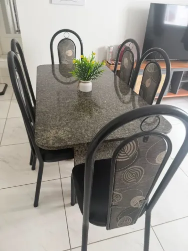 Mesa c 6 cadeiras