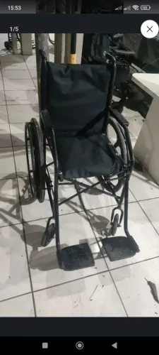 CADEIRA DE RODAS