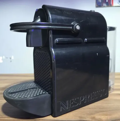 Cafeteira Inissia Nespresso