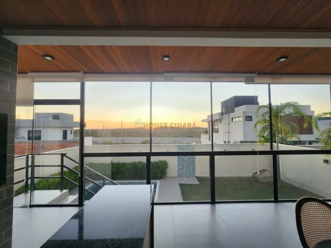 Casa Térrea com Mesanino e Porão no Villa Jardim