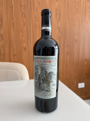 Vinho tinto pera-manca