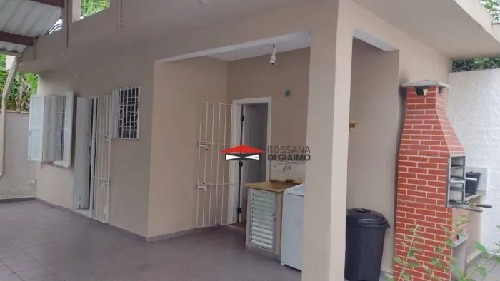 Edícula com 1 dormitório para alugar, 30 m² por R$ 1.500/mês - Centro - Caraguatatuba/SP