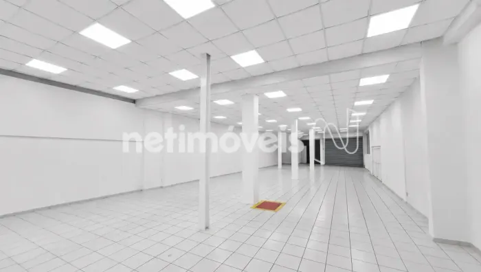 LOCAÇÃO/SANTO AMARO - Loja com 610m²; em rua movimentada por R$ 40.000,00