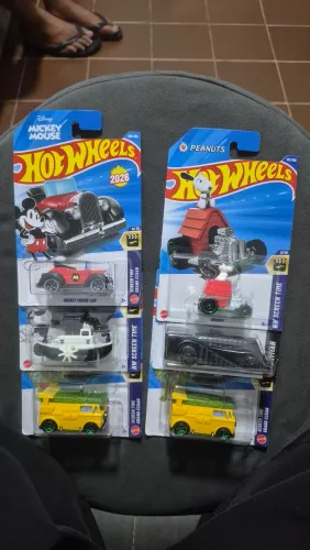 Linha Personagens Hot Wheels
