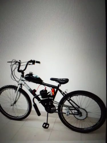 Bicicleta motorizada defeito aro 26