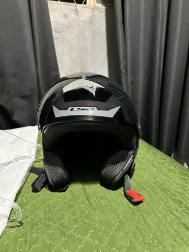 Capacete aberto LS2
