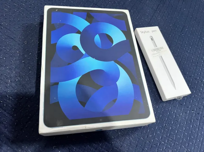 iPad Air 5 (Chip M1) 64GB - Estado de Novo Vendo iPad Air 5ª geração com chip M1