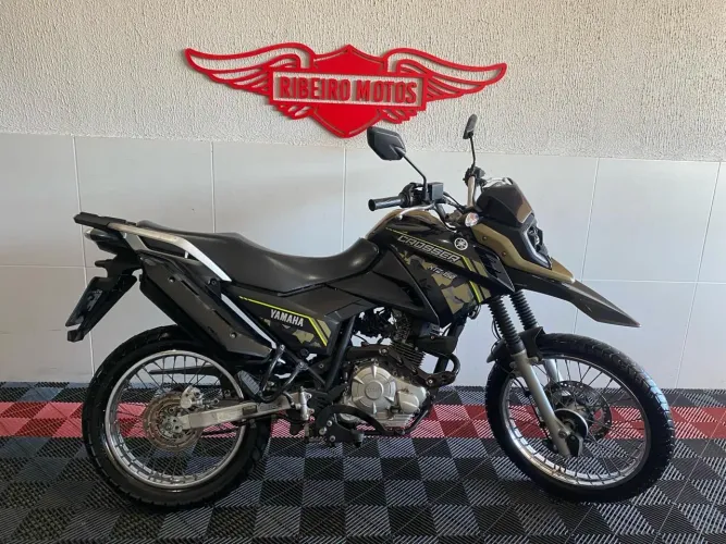 Crosser Z 150 2023 Entrada R$ 9.400 + promissórias