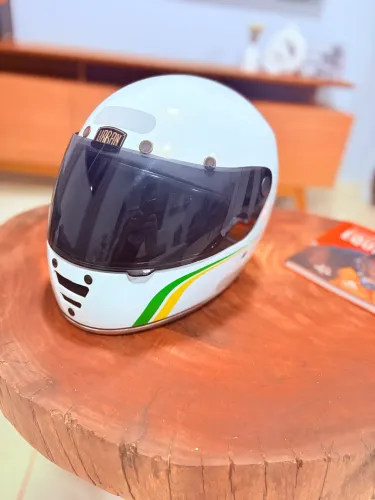 Capacete Urban Helmets