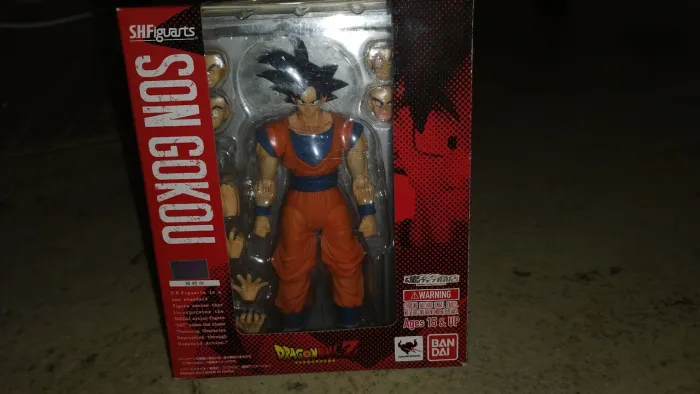 Goku base 1.0 Bandai SH figuarts