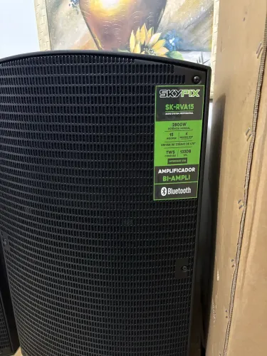 Caixa De Som Ativa 15 Pol 2800w 133db C/ Tripé Sk-rva Skypix