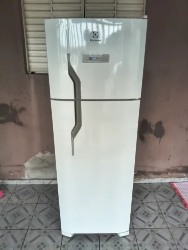 Geladeira Eletrolux Frost Free linda !!!