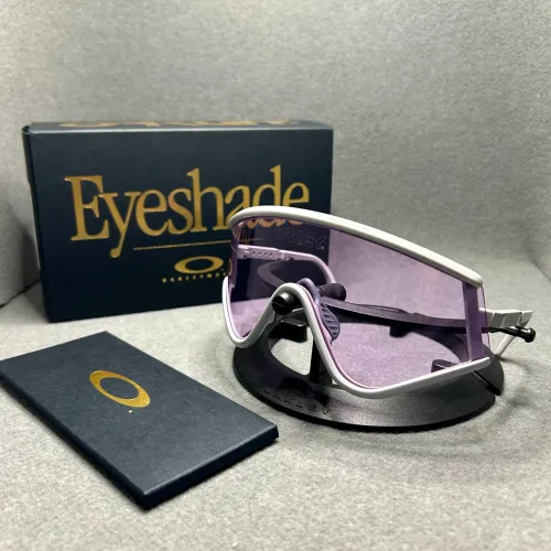 Óculos Oakley EyeShade MUZM Cool Grey w/ Prizm Low Light