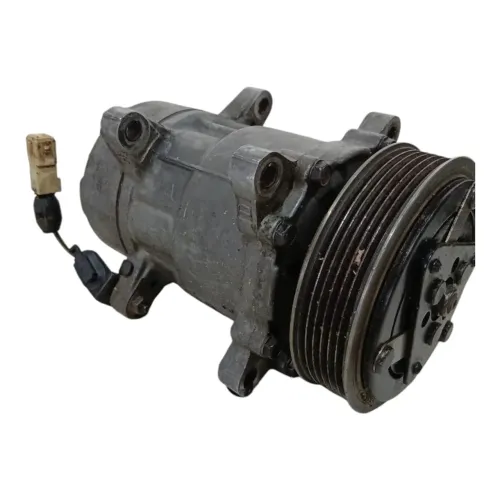 Compressor Ar Cond P/retirada Peças Peugeout 206 2008 A 2011