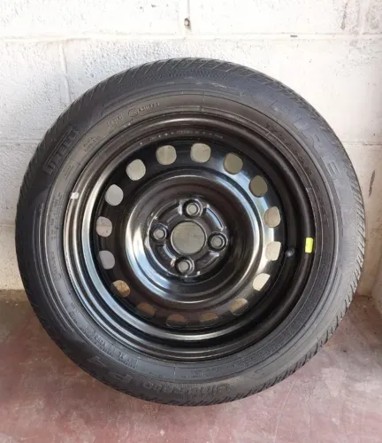 Step R15 Honda Fit (Roda e Pneu)