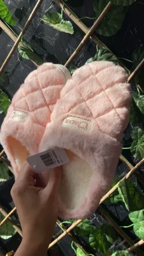 Pantufas / 55 e 60.00 reais 