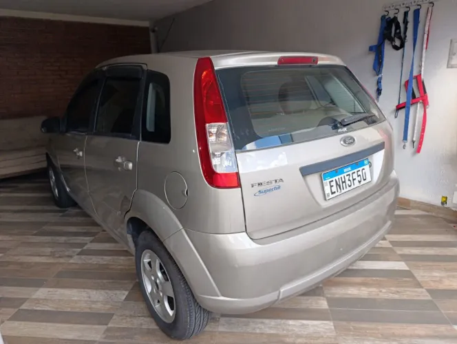 Ford Fiesta 1.0 8V Flex/class 1.0 8V Flex 5P 2010