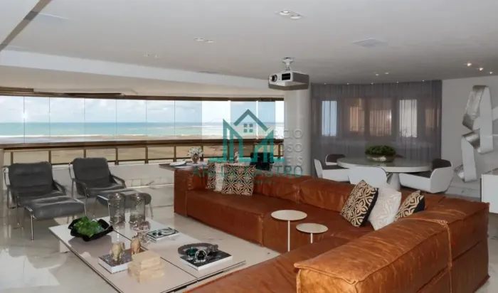 Cobertura Duplex Beira-Mar com 4 Suítes, Piscina, Academia, 6 vagas com 616m² na Praia de