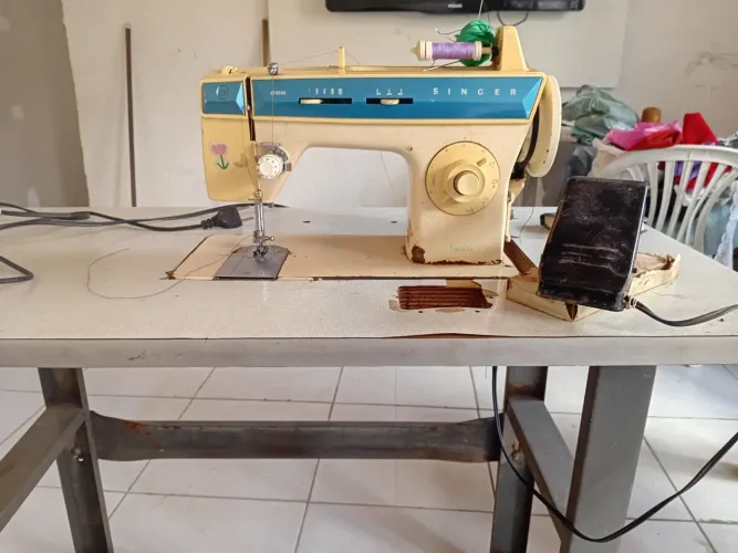 MAQUINA DE COSTURA SINGER FACILITA MODELO 288