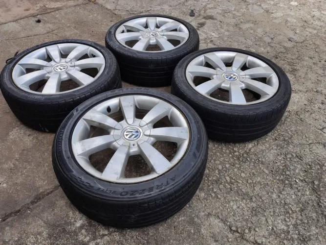 Rodas OEM VW New Beetle 5x100 pneus 195/45/16 