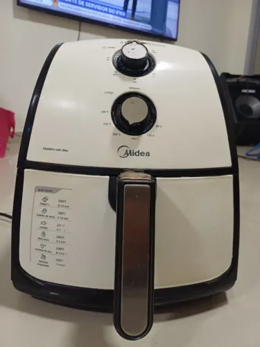 Fritadeira sem Óleo Air Fryer Midea 4L (Funcionamento Perfeito + Detalhe no Punho)