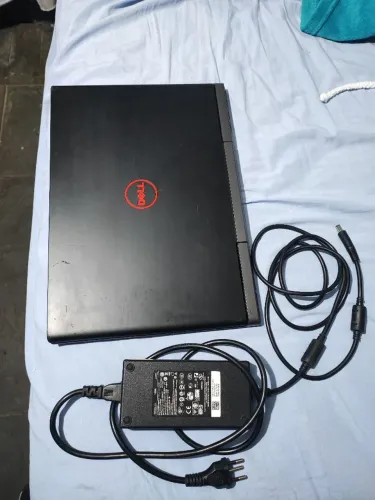 Vendo notebook Dell 7567 i7 7700HQ leia a descrição