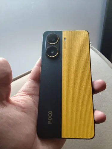 Poco X7 Pro 256 GB 12 GB RAM (Negociável)