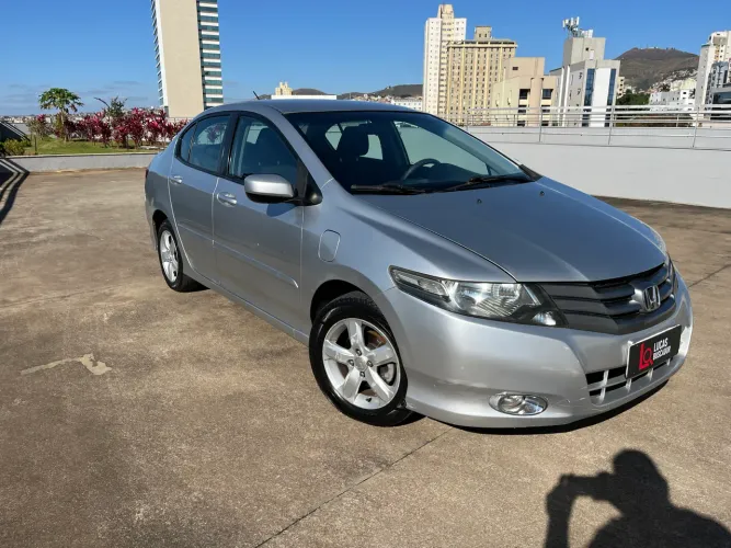 Honda City Sedan DX 1.5 Flex 16V Aut. 2011