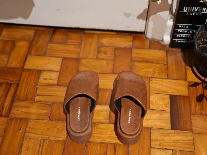 Tamanco marrom Zip Shoes