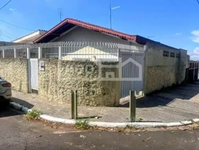 Casa à venda no Vila Castelo Branco em Campinas