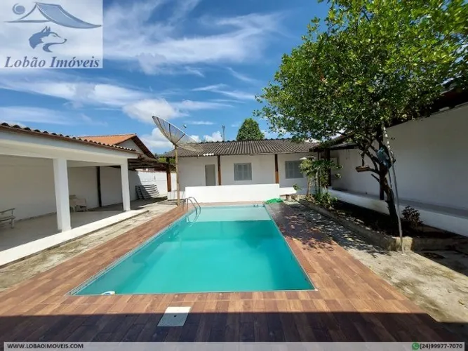 Aconchegante casa com piscina, churrasqueira  e sauna no Campo Alegre em Itatiaia RJ