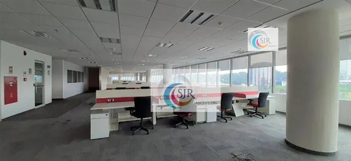 Conjunto Comercial de 516m² -200 metros do Metrô/Terminal Pinheiros- (Leadership in Energy