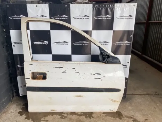 Porta do Corsa dianteira direita