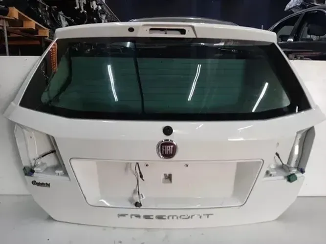 Tampa Traseira Fiat Freemont 2014 Com Vidro