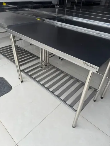 Mesa inox 1.20x0.55 em OFERTA...