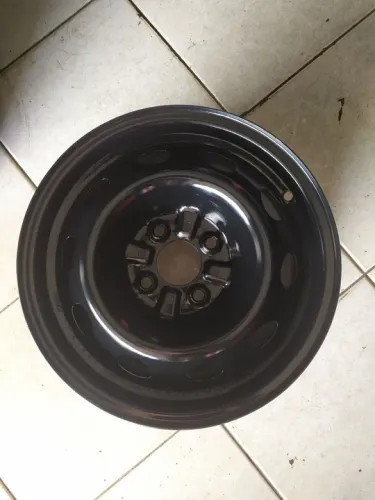 1 roda aro 14 picape Strada 