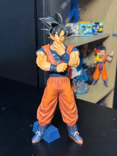 Action figure Goku 28 cm