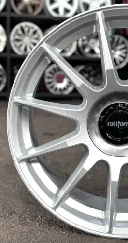Rodas Rotiform DTM aro 20 tala 8.5 furação 5x112 5x120