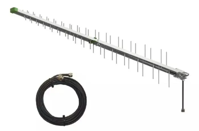 Antena rural para celular e internet.