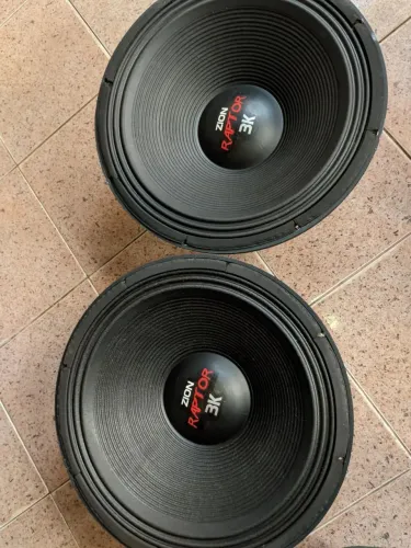 Vendo alto falantes
