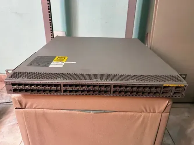 Switch Cisco N3K-C3064PQ-10G 48Portas SFP+ 10G 