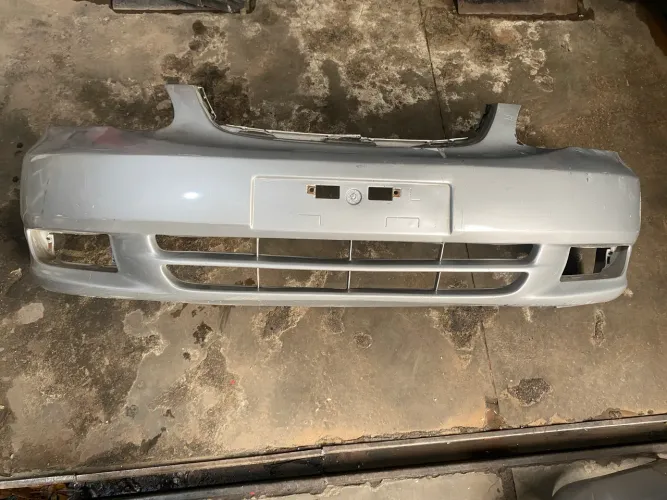 Pára-choque dianteiro Toyota corolla 2003/2006