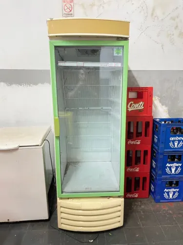Refrigerador Expositor para Comércio