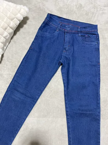 Calça jeans masculina infantojuvenil