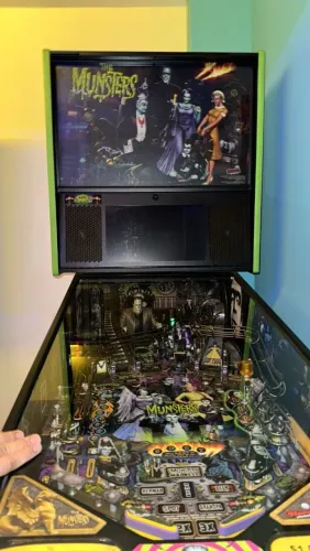 Pinball SternThe Munsters Pro'