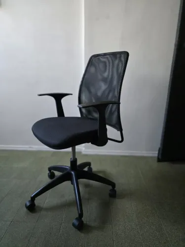 Cadeira de escritório encosto de tela