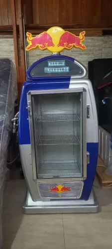 Geladeira cervejeira Bomba Red bull 